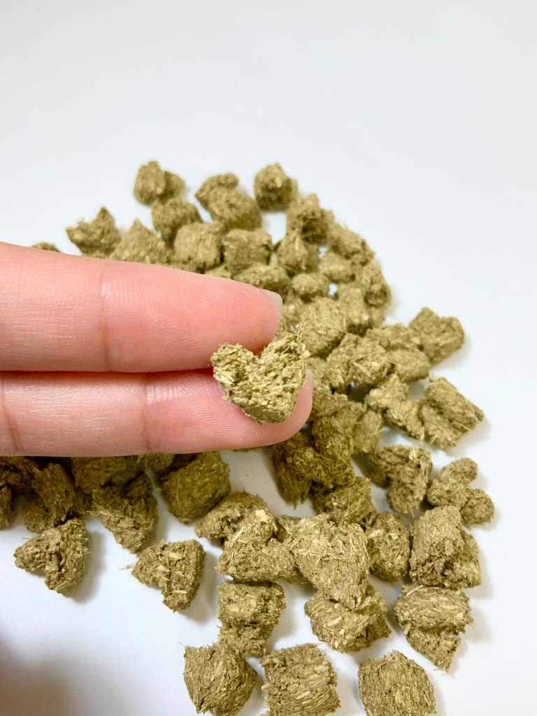 Hoppy Hay Hearts (50g | 1.76oz)